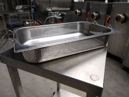 Perforated s/s tray 